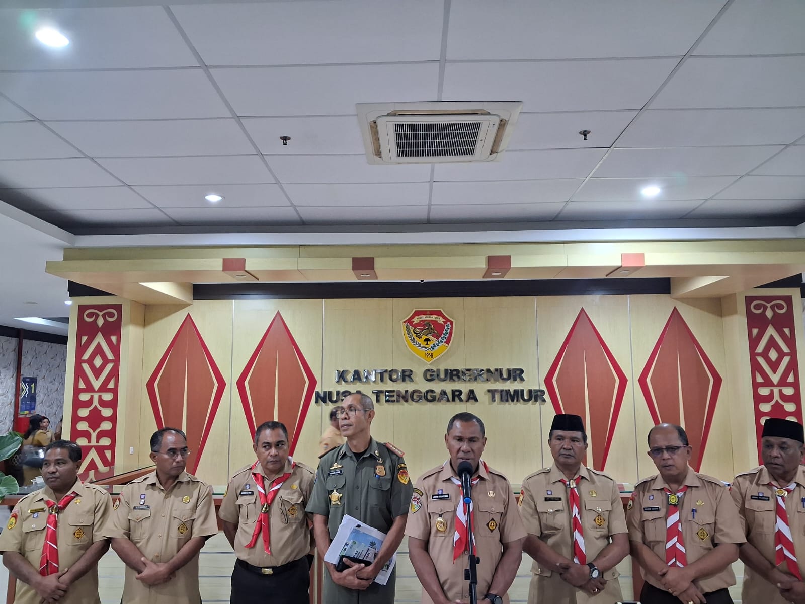 Surat Edaran Wagub NTT: 'Tidak Ada Larangan Pick Up Masuk ke Kota Kupang'
