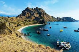 Keajaiban Alam di Satu Bingkai, Tiga Pesona Surga di Labuan Bajo