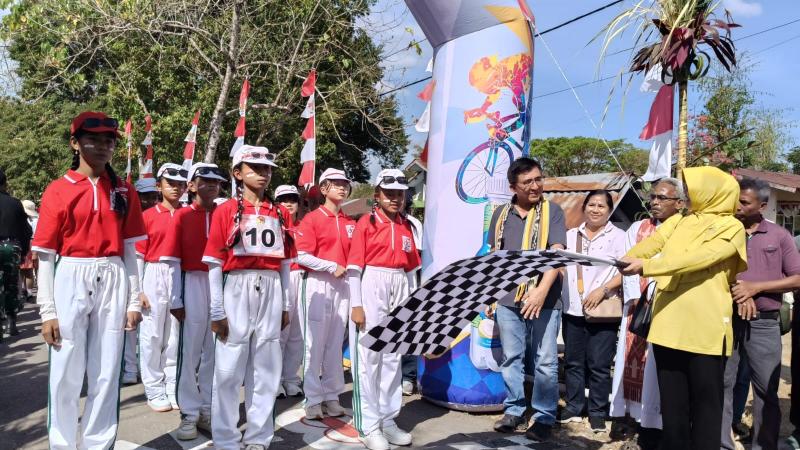 Semarak HUT ke-80 RI, Bupati Belu Lepas 110 Tim Lomba Gerak Jalan 8 Km