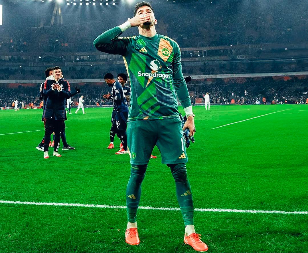 Kalah Bersaing di MU, Altay Bayindir Resmi Merapat ke Celta Vigo