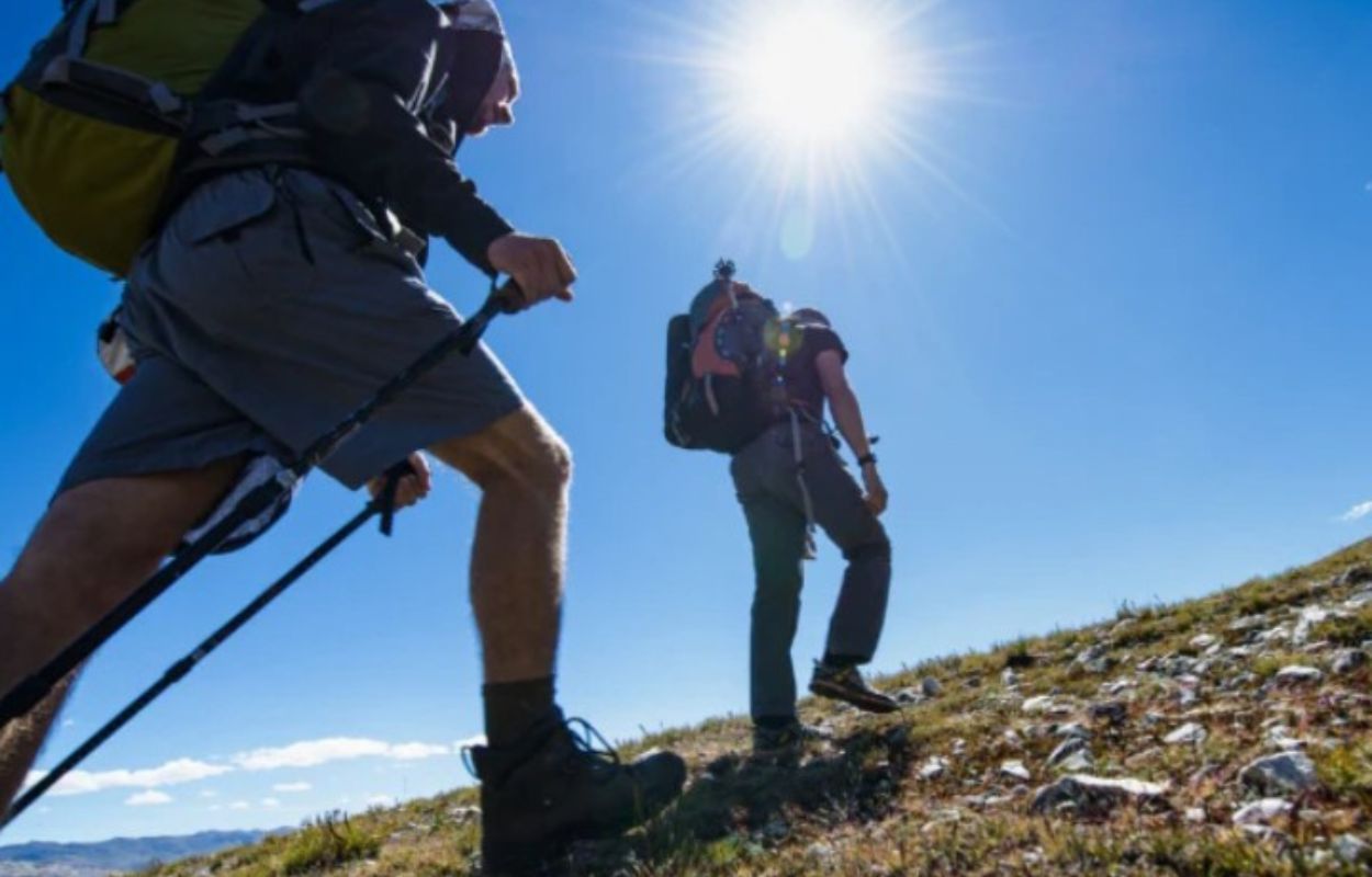 Pakar Berkata: Hiking di Dataran Tinggi Picu Hipertensi Paru bagi Orang Berisiko