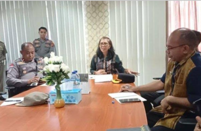 Asisten II Setda Provinsi NTT Janji Tindak Lanjuti Tuntutan Sopir Pikap ke Gubernur