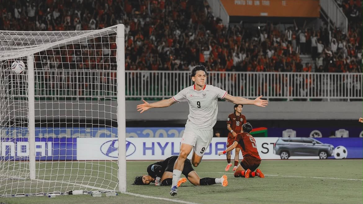 Indonesia vs Singapura: Adu Tajam Mitchell Baker dan Ilhan Fandi di Piala AFF 2026