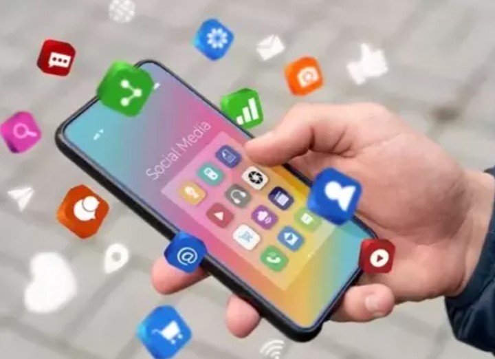 LISA v2 Chatbot Medis untuk Edukasi Kesehatan Akurat bagi Pasien Hemodialisis