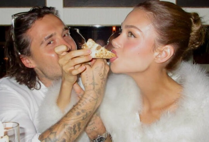Putra dan Menantu Beckham Berbagi Kabar Gembira sambil Makan Pizza