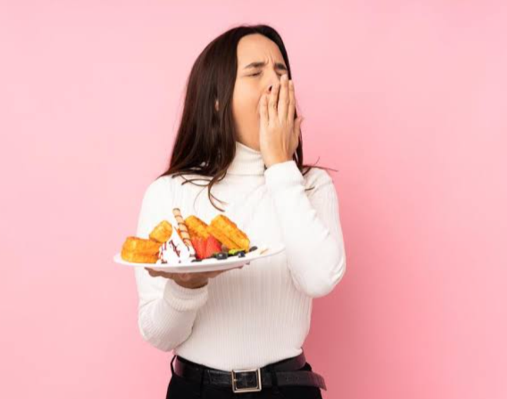 Mengapa Perut Kenyang bisa Akibatkan Mengantuk? Ini Penjelasan Ilmiahnya