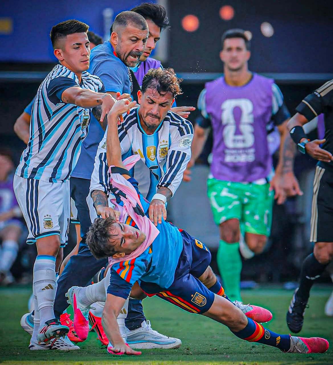 Ricuh Final Piala Dunia 2026, Paredes dan AFA Dibayangi Hukuman FIFA