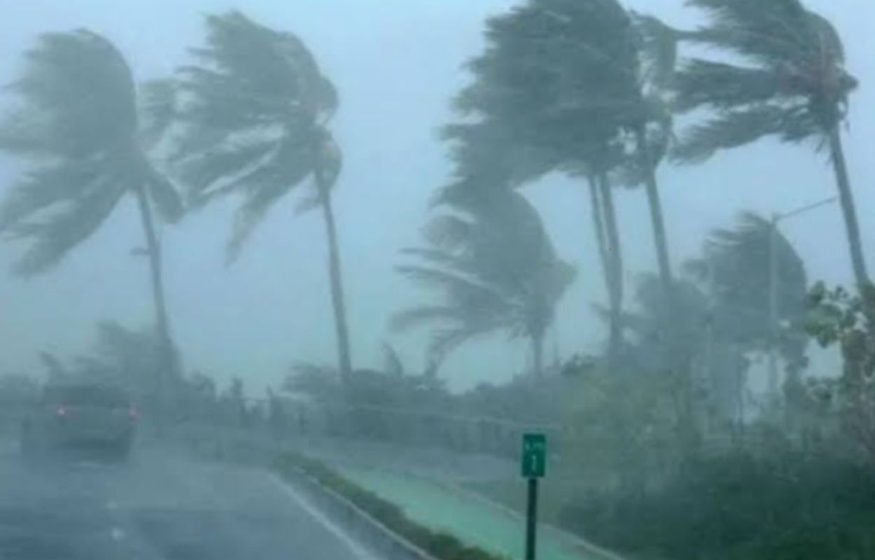 Peringatan BMKG Waspada Hujan Lebat Disertai Angin Kencang di Flores NTT