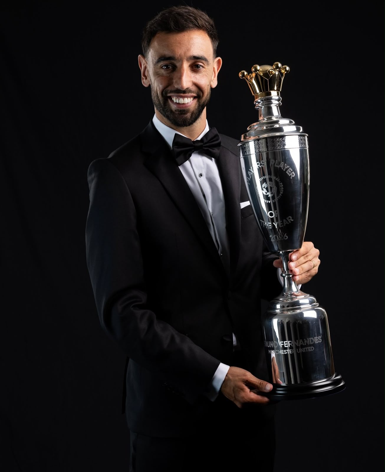 Bruno Fernandes Raih Pemain Terbaik PFA 2025/2026, Ukir Sejarah Bersama Manchester United