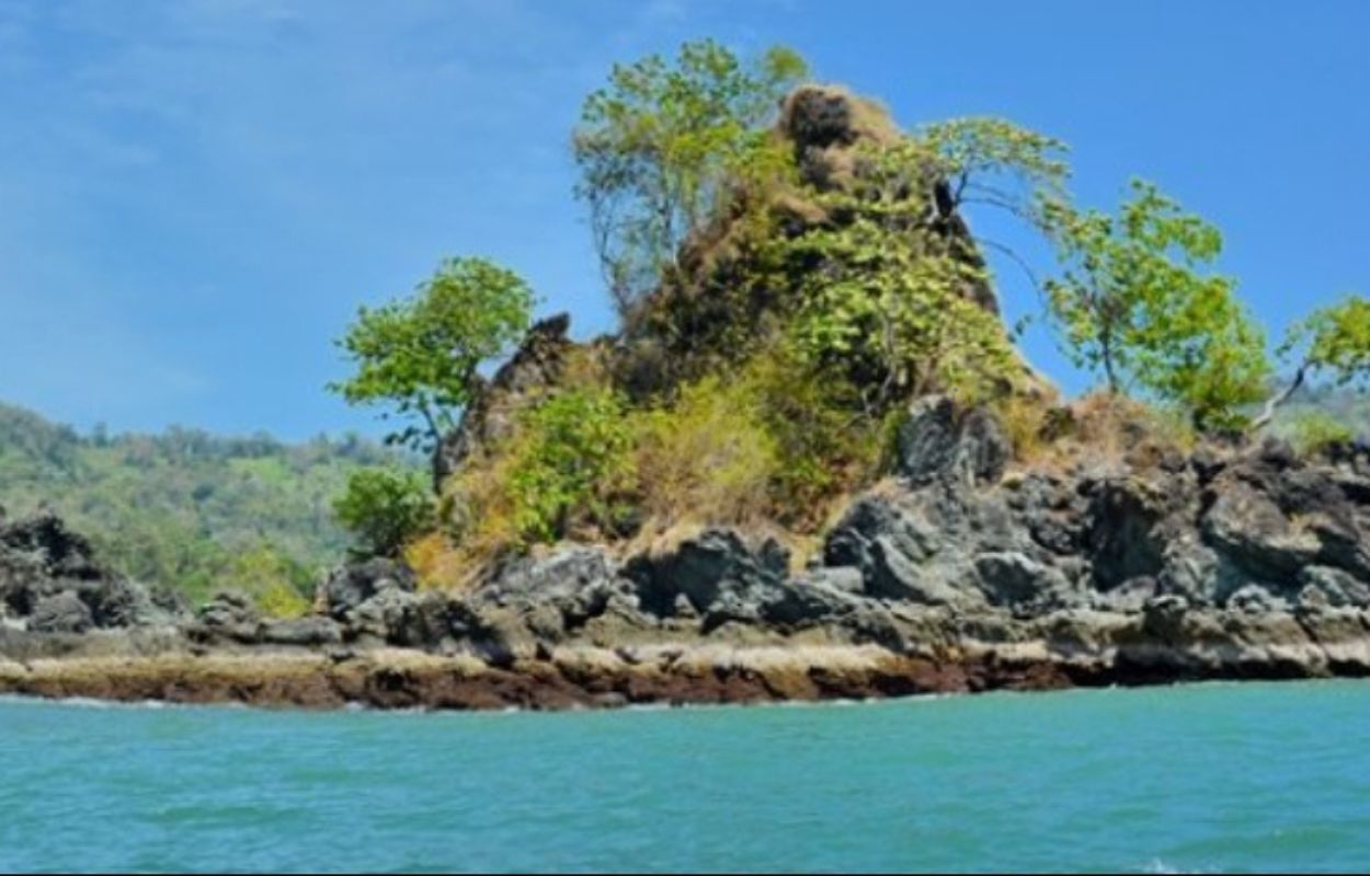 Hidden Gem, Pulau Kunti di Jawa Barat, Destinasi Wisata Liburan Tahun Baru 2026