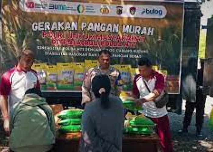 Senyum dan Tawa Warga NTT di Gerakan Pangan Murah Polri