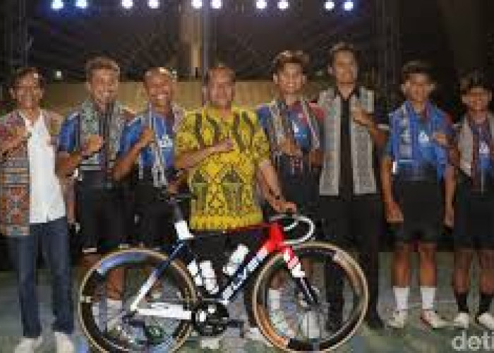 Ramaikan Tour de EnTeTe, Pembalap Sepeda Australia Terkendala Cuaca di NTT