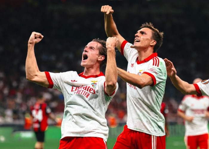 Benfica Bungkam AC Milan 2-0, Lukebakio dan Kaminski Jadi Pembeda