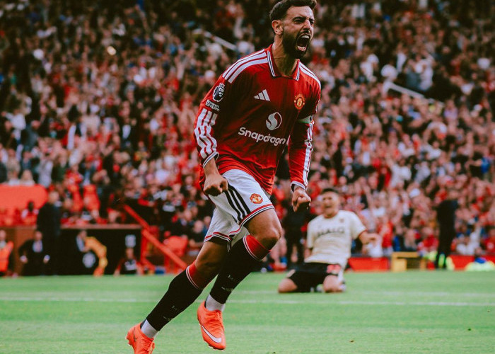 MU Hajar Ipswich 5-2, Bruno Fernandes Cetak Hattrick di Old Trafford
