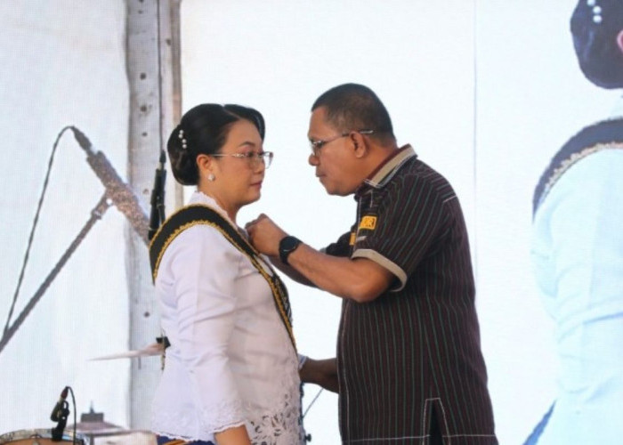 Gubernur NTT Kukuhkan Mindriyati sebagai Bunda Literasi NTT 2025–2030, Dorong Gerakan Membaca