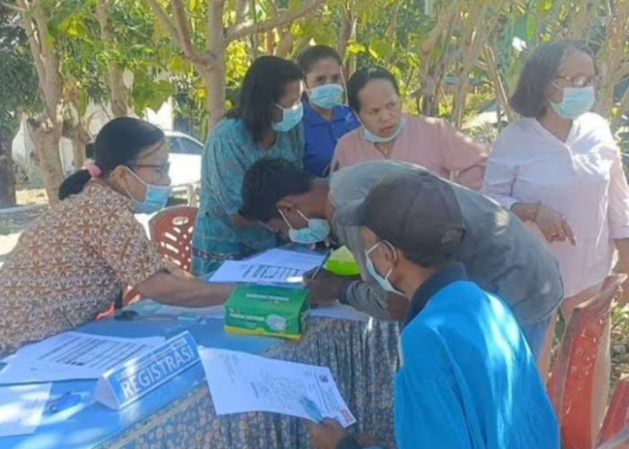 Eliminasi TBC Dinkes Belu Pemeriksaan dengan Portable X-Ray