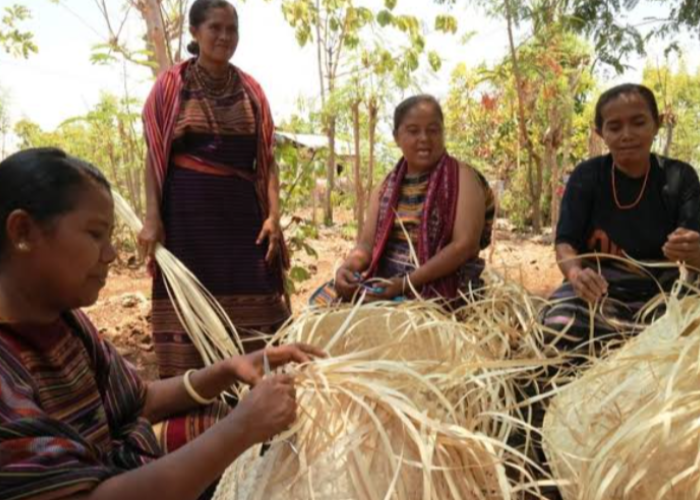 Tantangan Perempuan NTT dalam Kemandirian Ekonomi