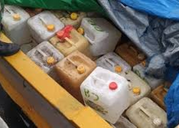 Polda NTT Ungkap 180 ribu liter BBM Dijual Ilegal di Labuan Bajo