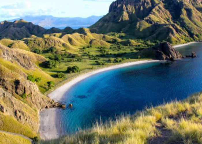 Destinasi Wisata Terbaik untuk Liburan di NTT dan jadi Alasan Harus Dikunjungi