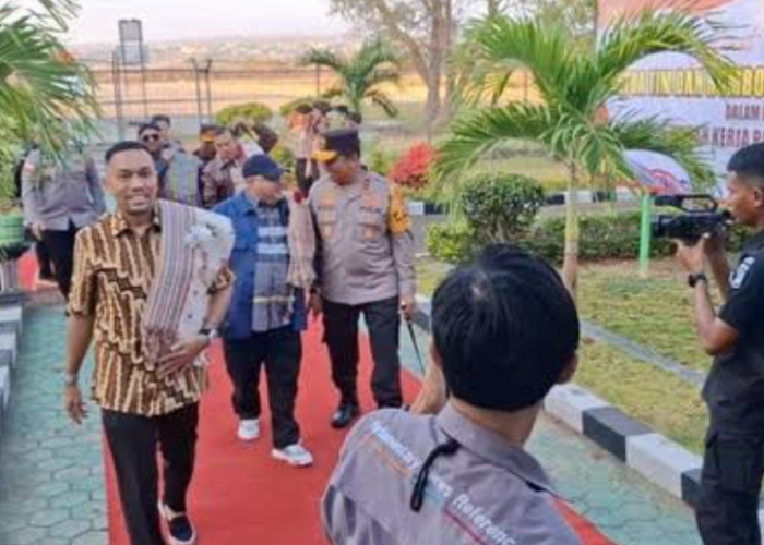 14 Anggota DPR Reses ke Polda NTT, Tiba di Bandara El Tari Pakai Jet Pribadi