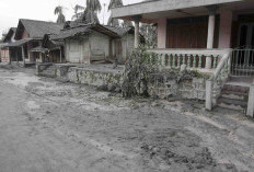Abu Vulkanik Masuk Rumah, Jangan Asal Disapu! Ini Cara Membersihkannya dengan Aman